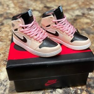 🏀 Nike Jordan 1 vinyl mini sneakers